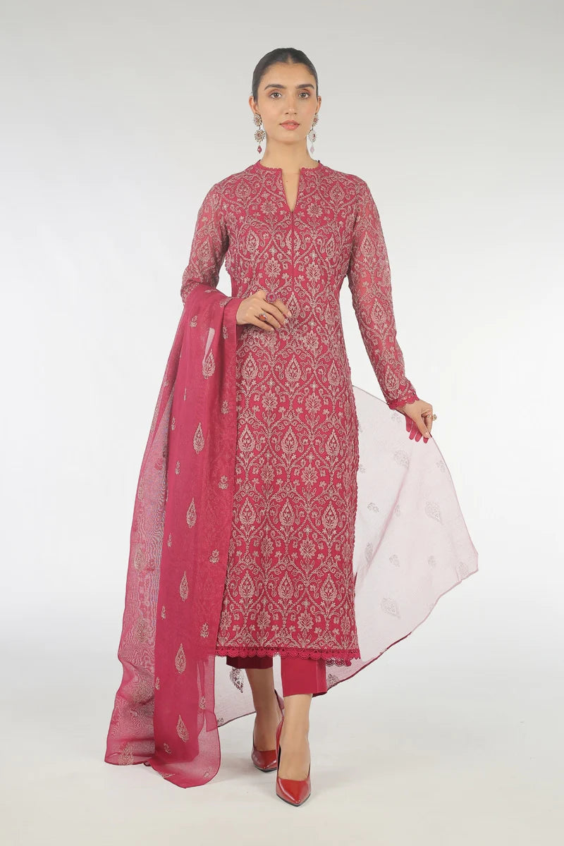 Types of Women's Dresses in Pakistan