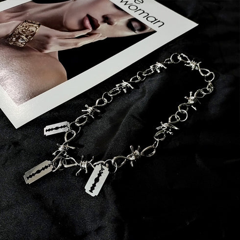 Creative Barbed Thorn Blade Necklace For Men